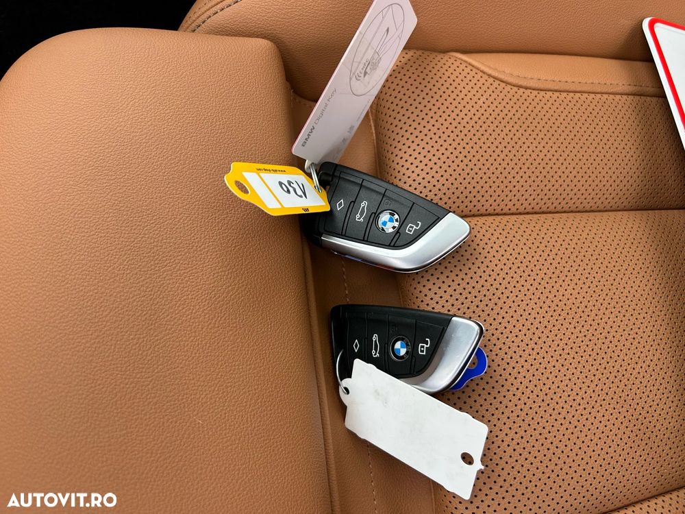 BMW Seria 3 330e Touring xDrive Aut. Sport Line - 23