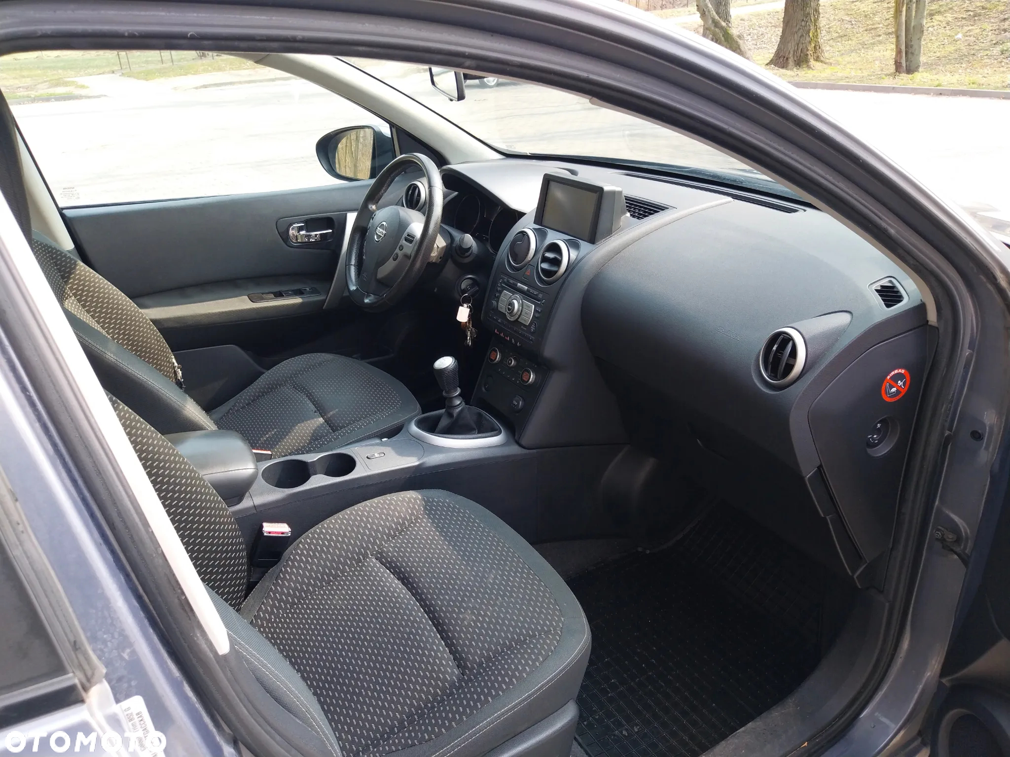 Nissan Qashqai 2.0 dCi DPF tekna - 4