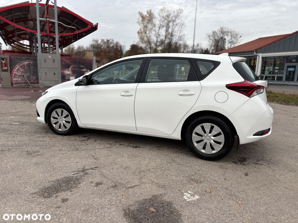 Toyota Auris 1.33 VVT-i Active - 13