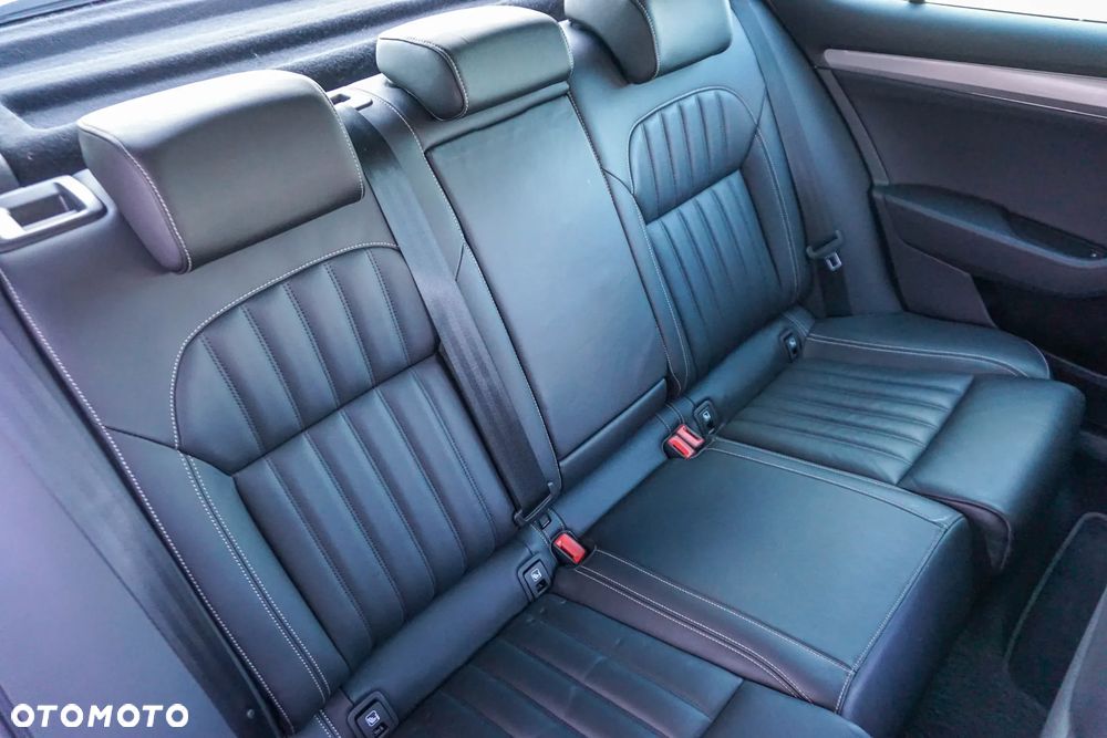 Skoda Superb 2.0 TSI L&K DSG - 36