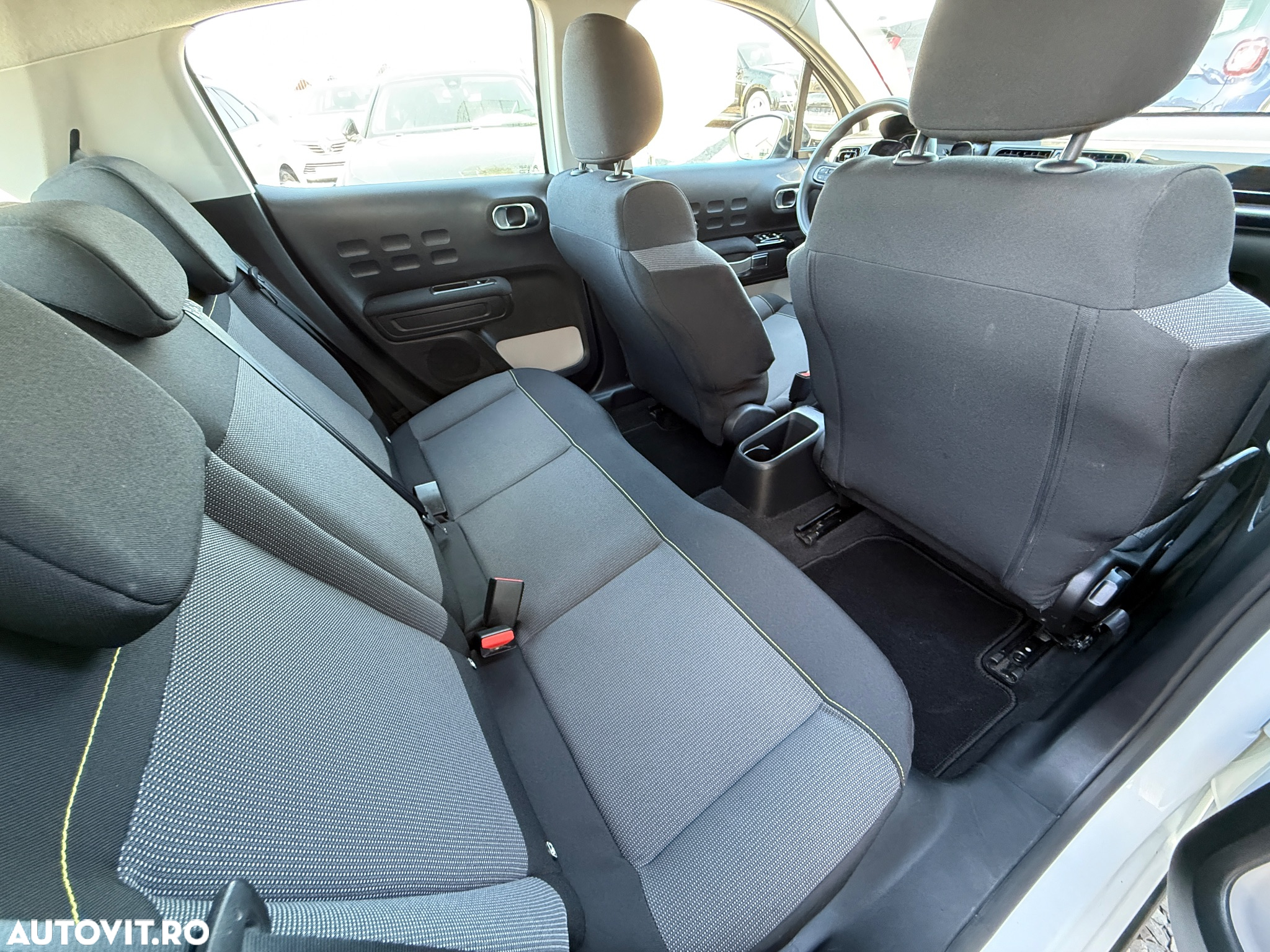 Citroën C3 BlueHDi 100 S&S PLUS - 20