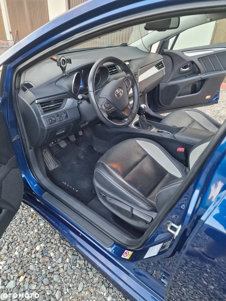 Toyota Avensis 1.8 Prestige - 14