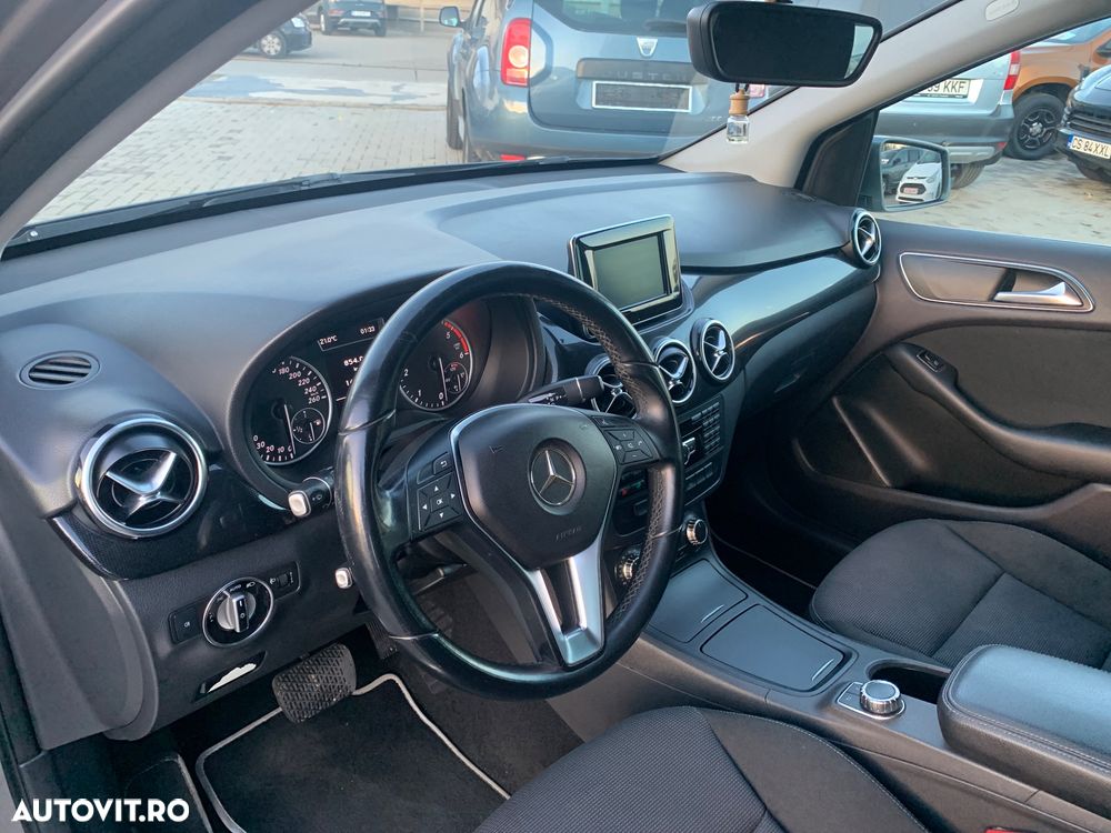 Mercedes-Benz B - 4