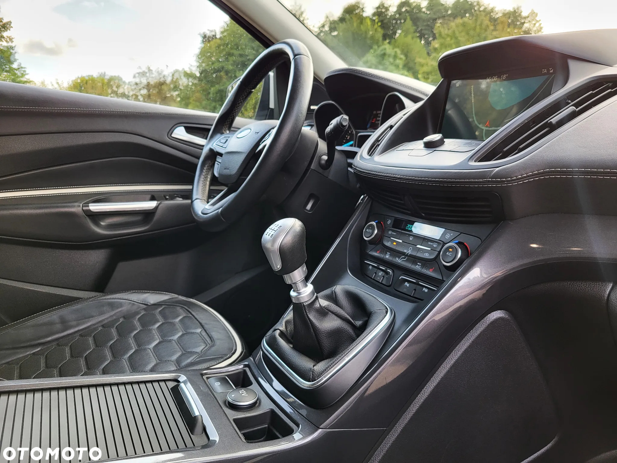 Ford Kuga Vignale 1.5 EcoBoost FWD - 15