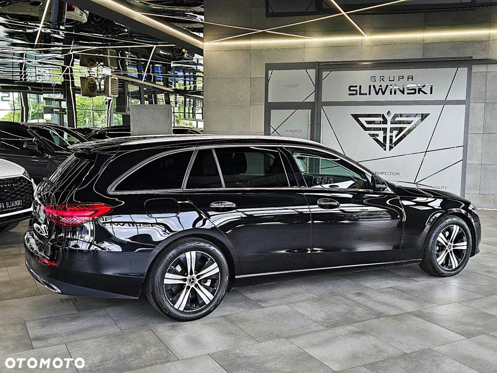 Mercedes-Benz Klasa C 220 d 9G-TRONIC 4Matic Avantgarde - 10