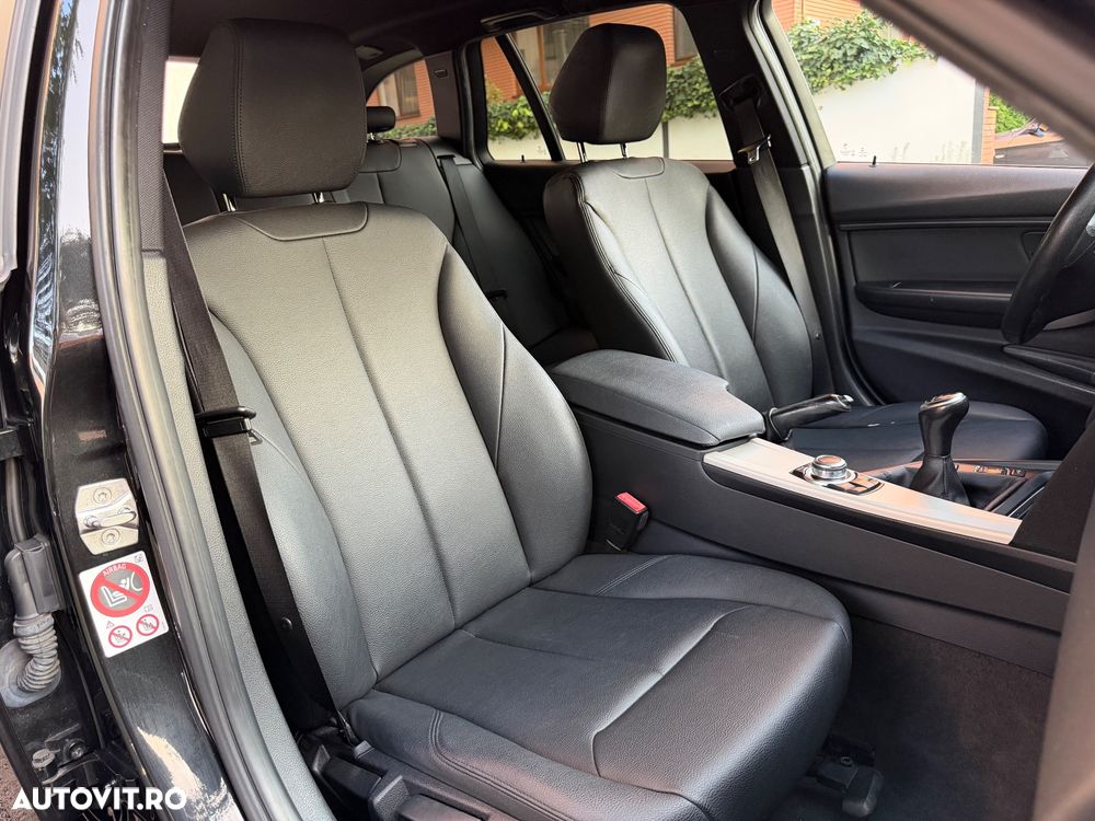 BMW Seria 3 318d xDrive - 12