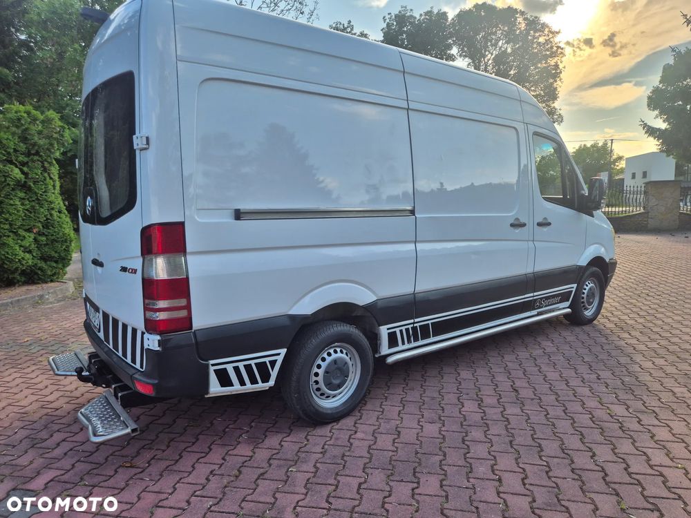 Mercedes-Benz Sprinter - 17