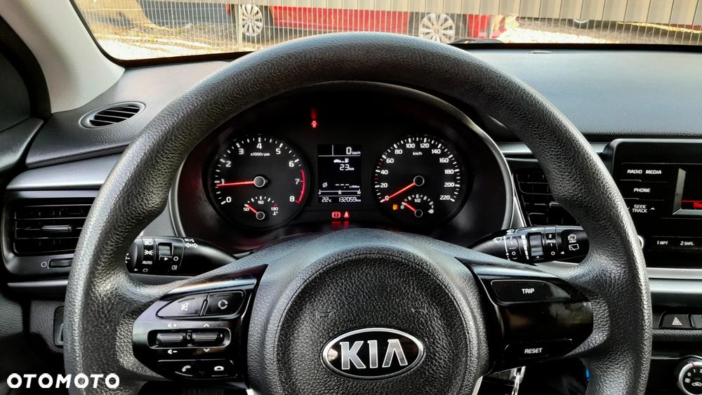 Kia Rio - 10