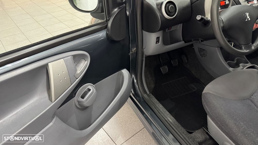 Peugeot 107 1.4 HDi Trendy - 23