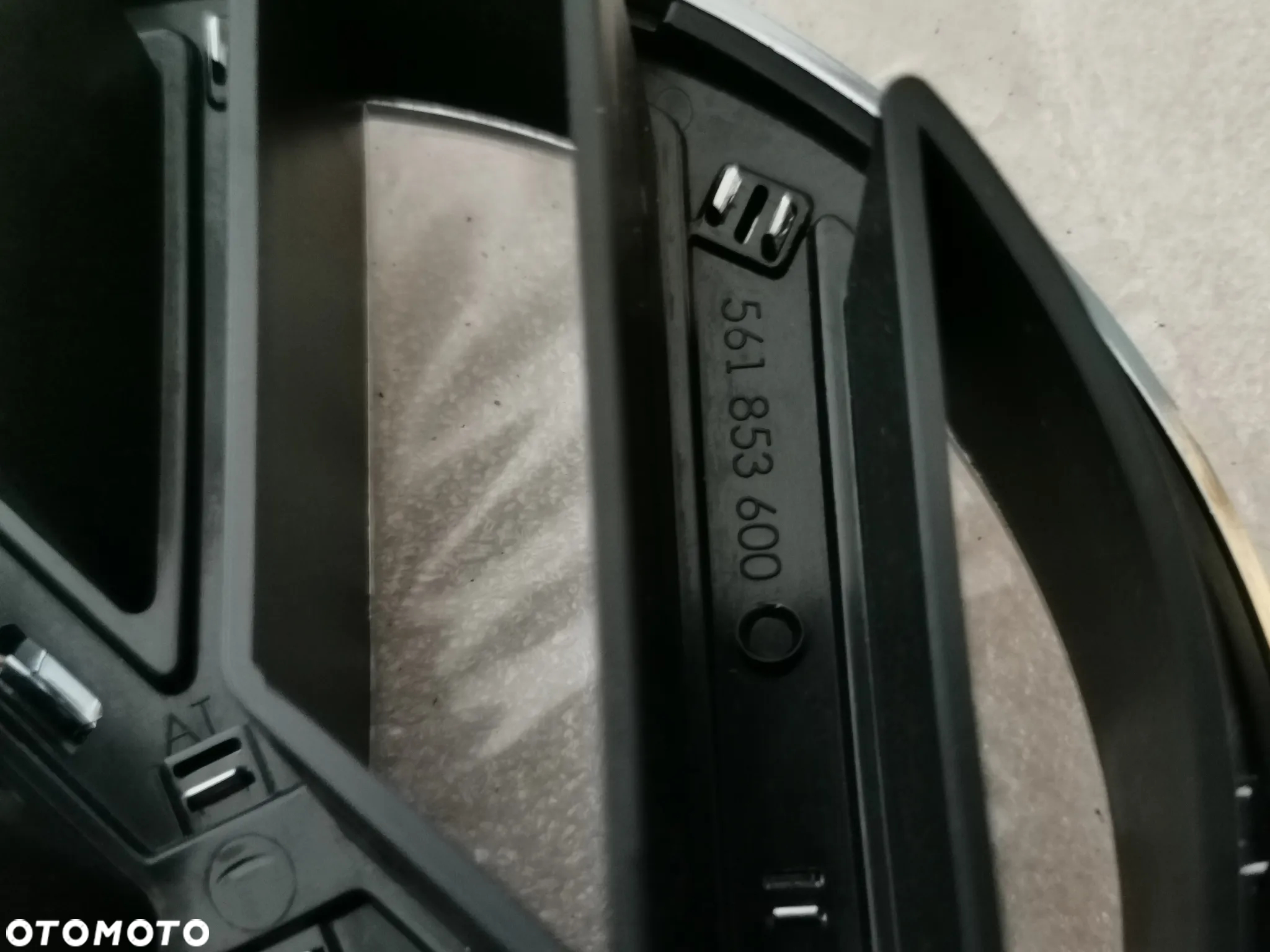 VW Tiguan lift Passat b7 CC Emblemat grilla logo znaczek przód NOWY 561853600 - 3