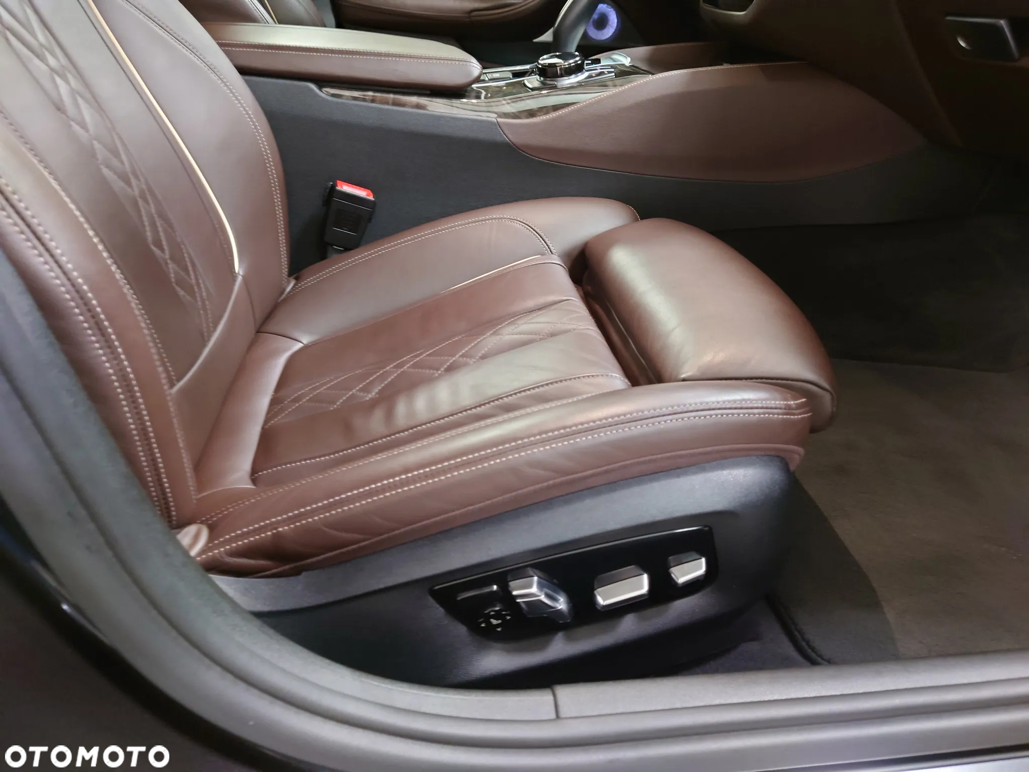 BMW Seria 5 530d xDrive Luxury Line - 9