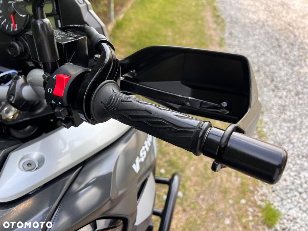 Suzuki V-STROM - 11