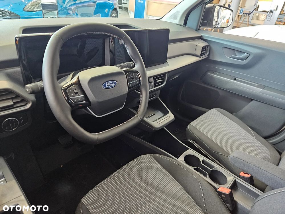Ford E-Transit Courier - 7