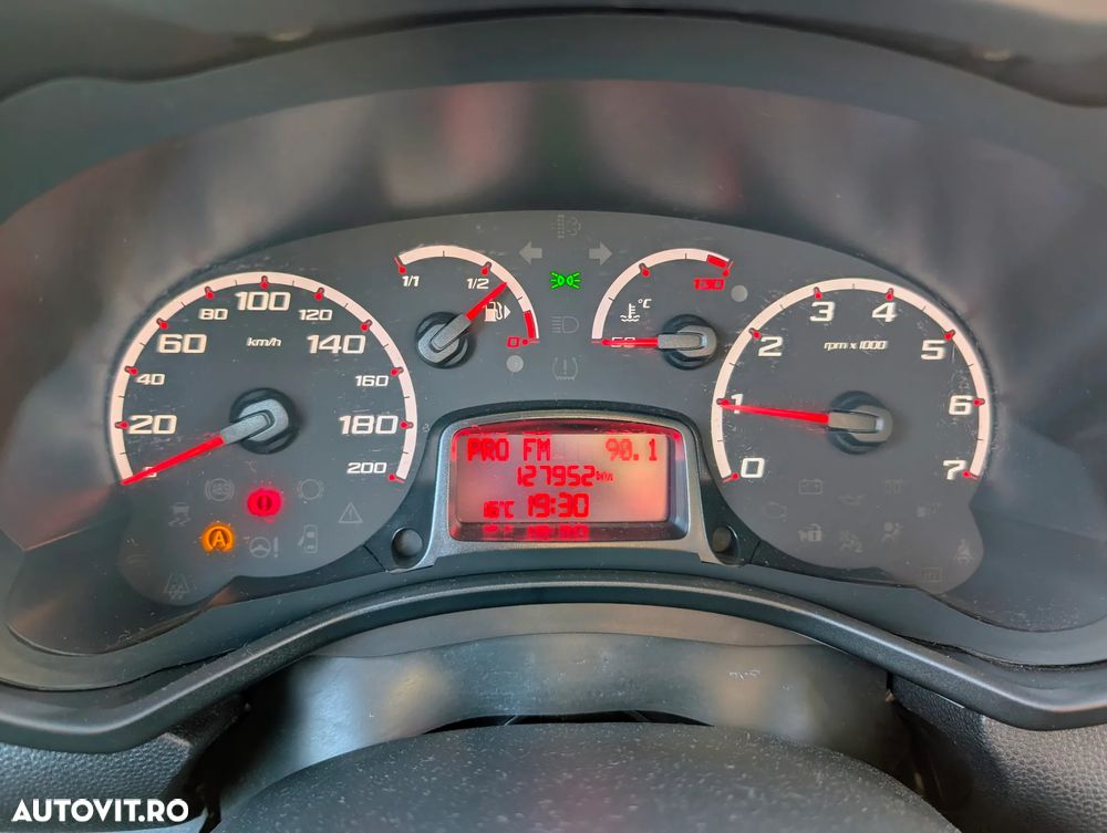 Ford Ka 1.2i Start Stop Titanium - 11