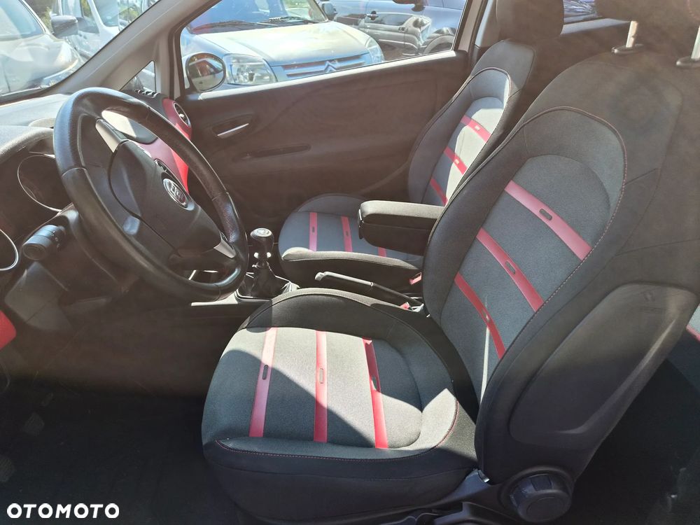 Fiat Punto Evo 1.4 16V Multiair Racing Start&Stop - 17