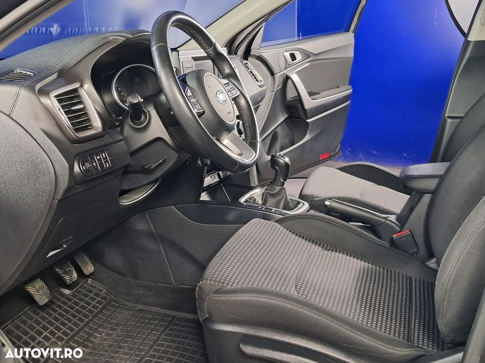 KIA Ceed 2020 — imagine 14
