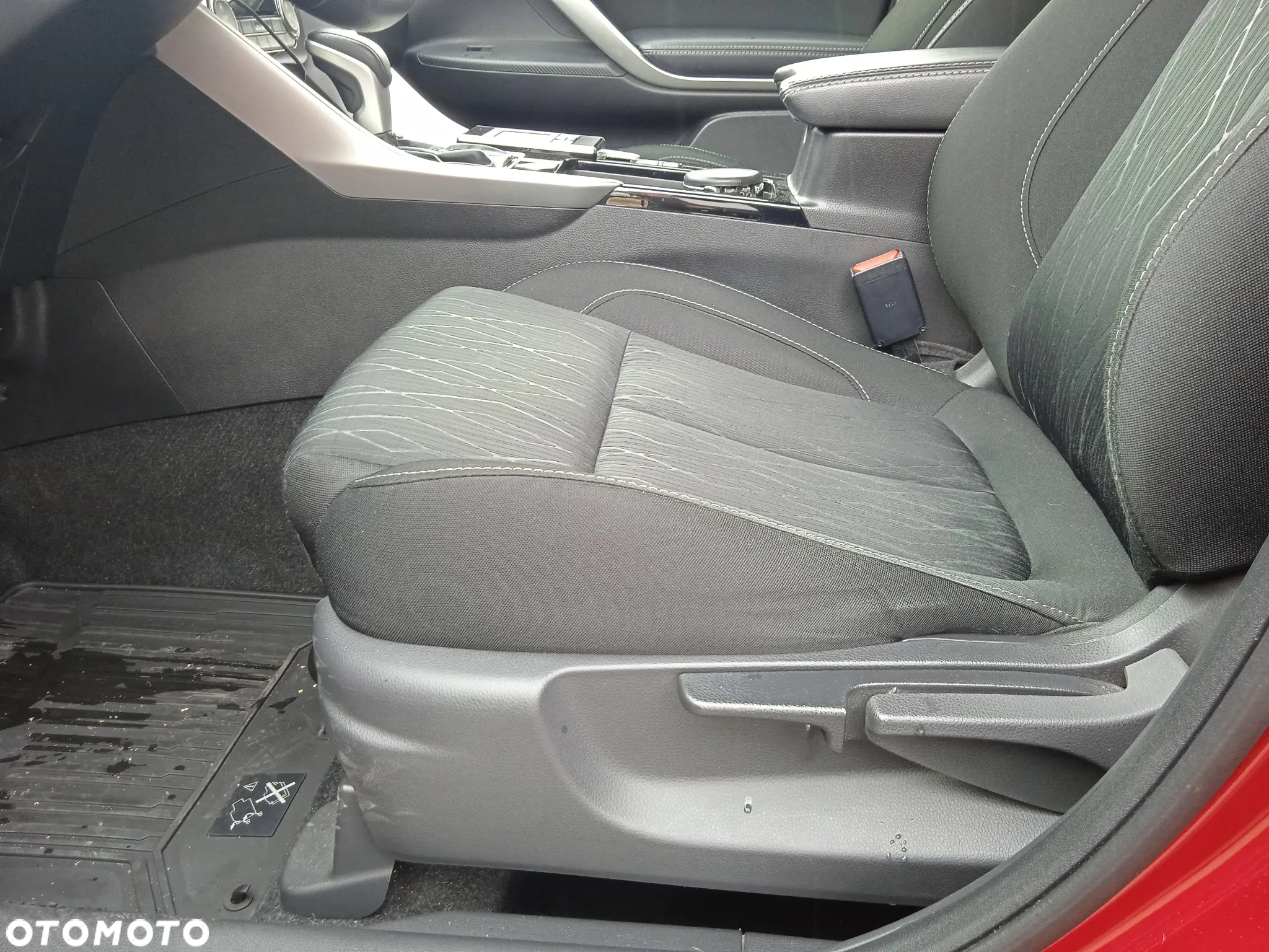 Mitsubishi Eclipse Cross 1.5 T Intense Plus CVT - 30