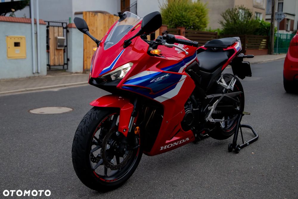 Honda CBR - 7