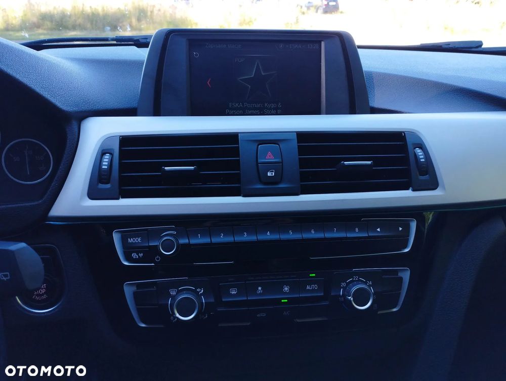 BMW Seria 3 318d - 16