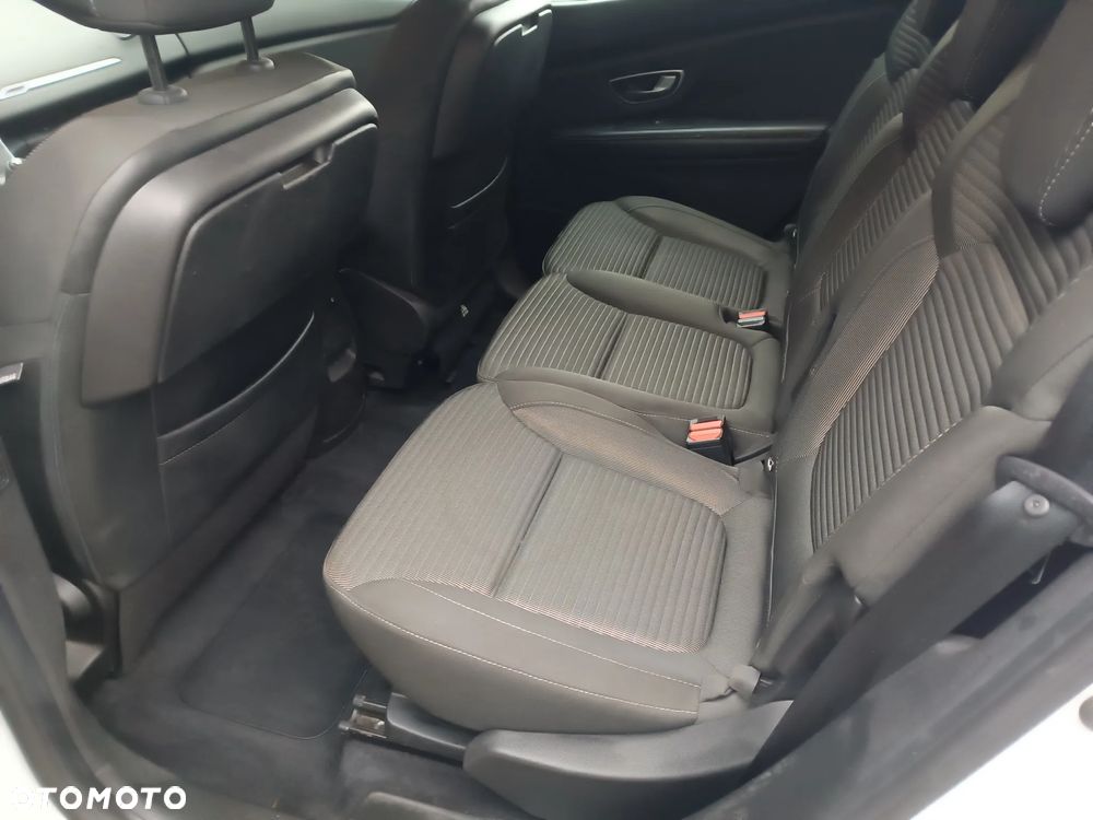 Renault Scenic 1.5 dCi Limited - 12