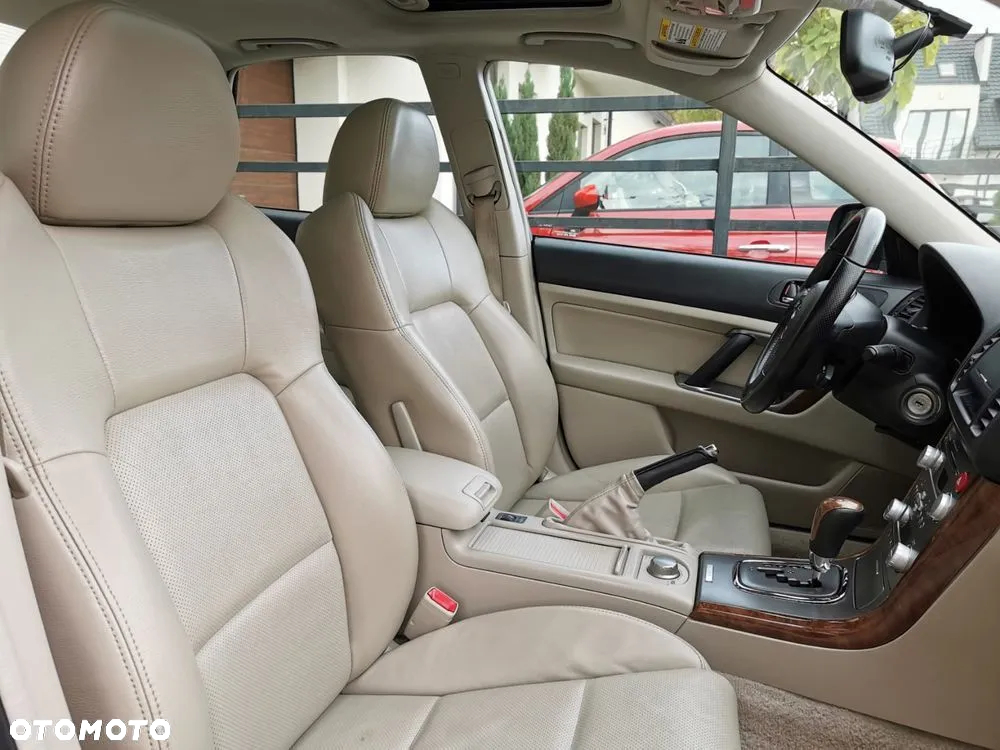 Subaru Legacy - 5