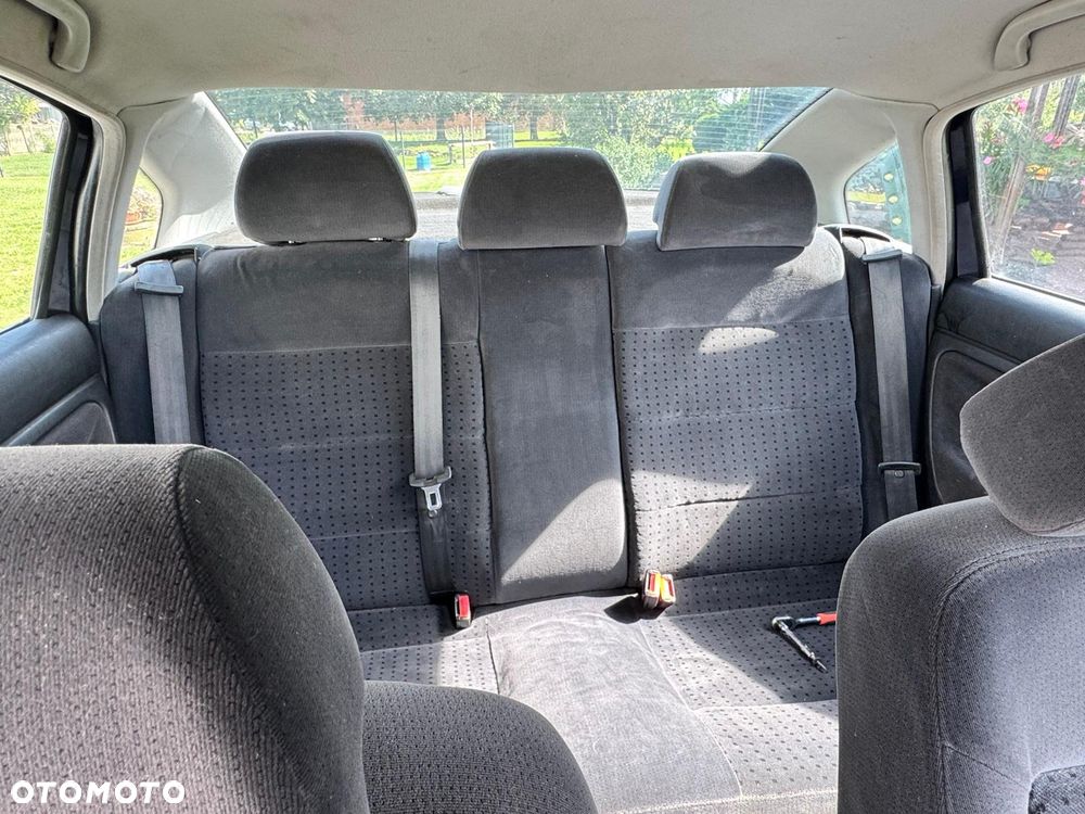 Volkswagen Passat 1.9 TDI - 7