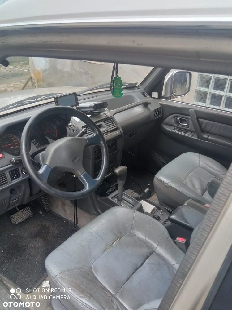 Mitsubishi Pajero Pinin - 8