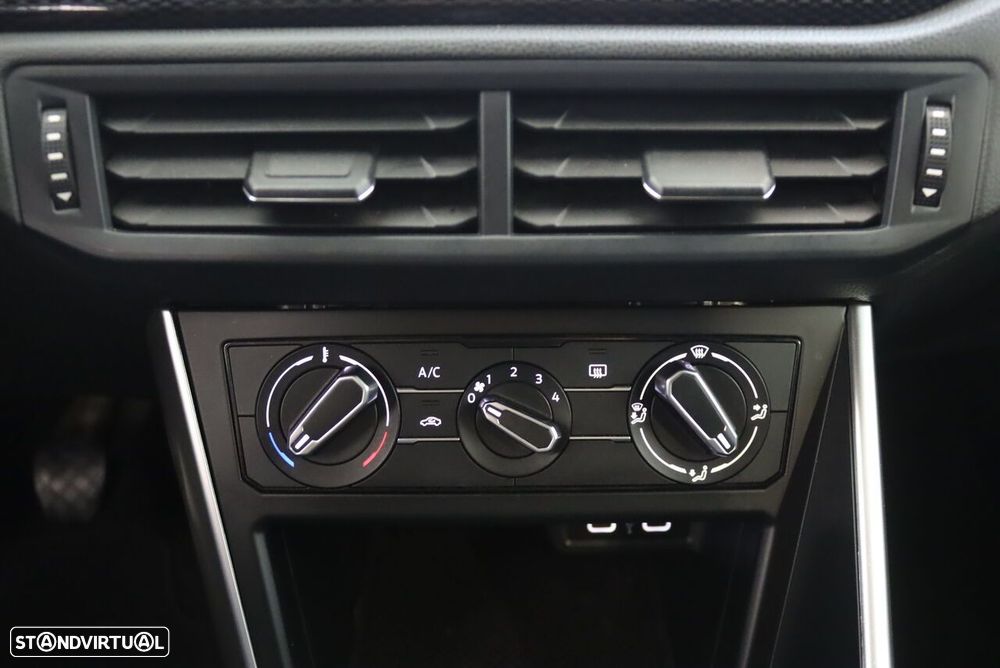 VW Taigo 1.0 TSI Urban - 13