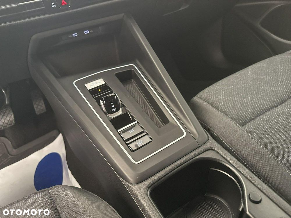 Volkswagen Golf - 17