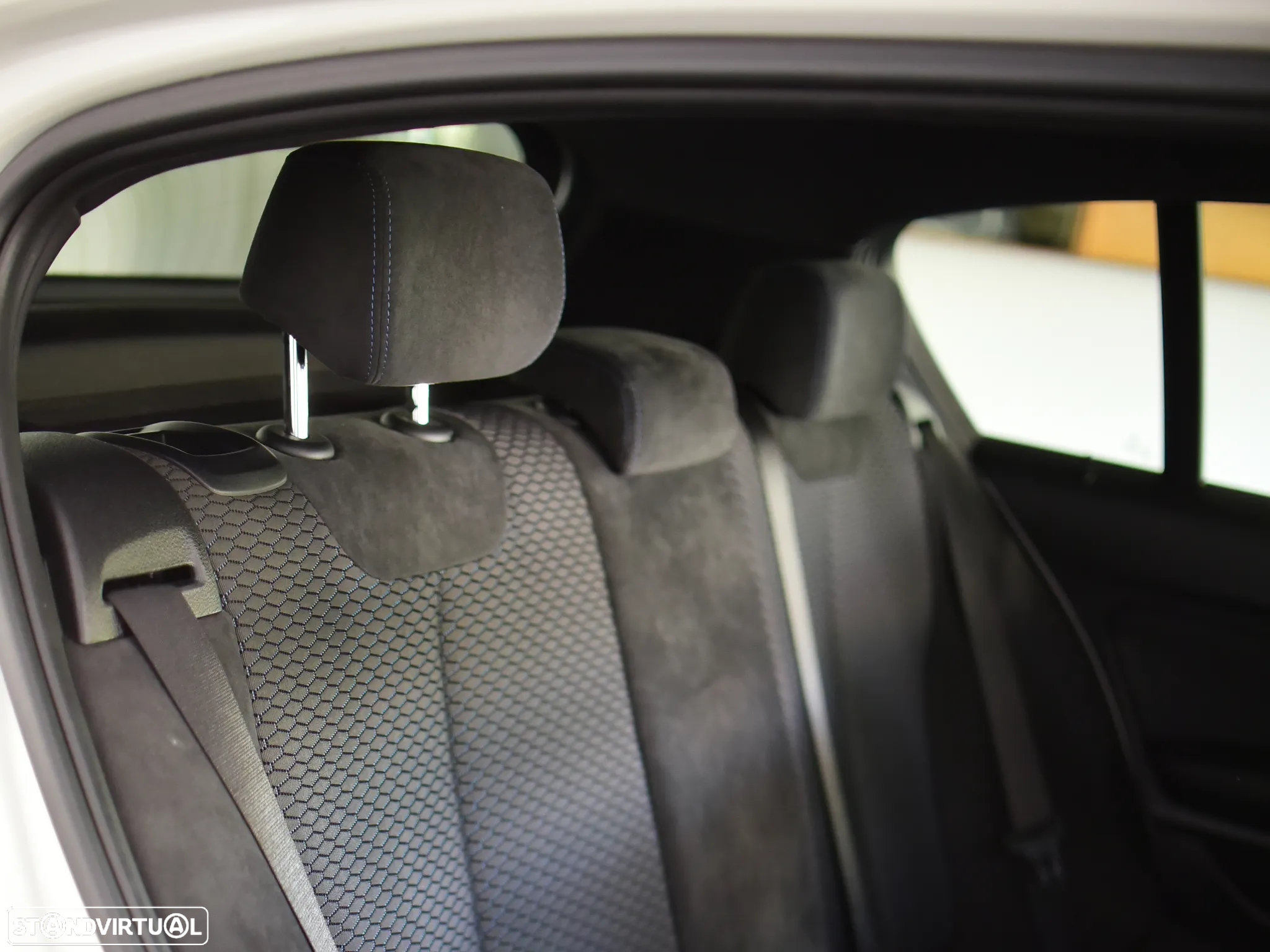BMW 116 d Pack M - 8
