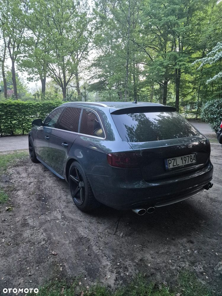 Audi A4 Avant 3.0 TDI Quattro - 8