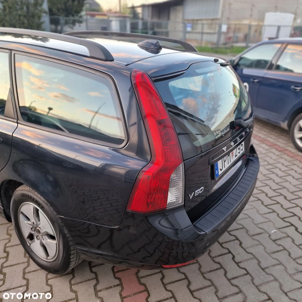 Volvo V50 1.6D DPF DRIVe Momentum - 16