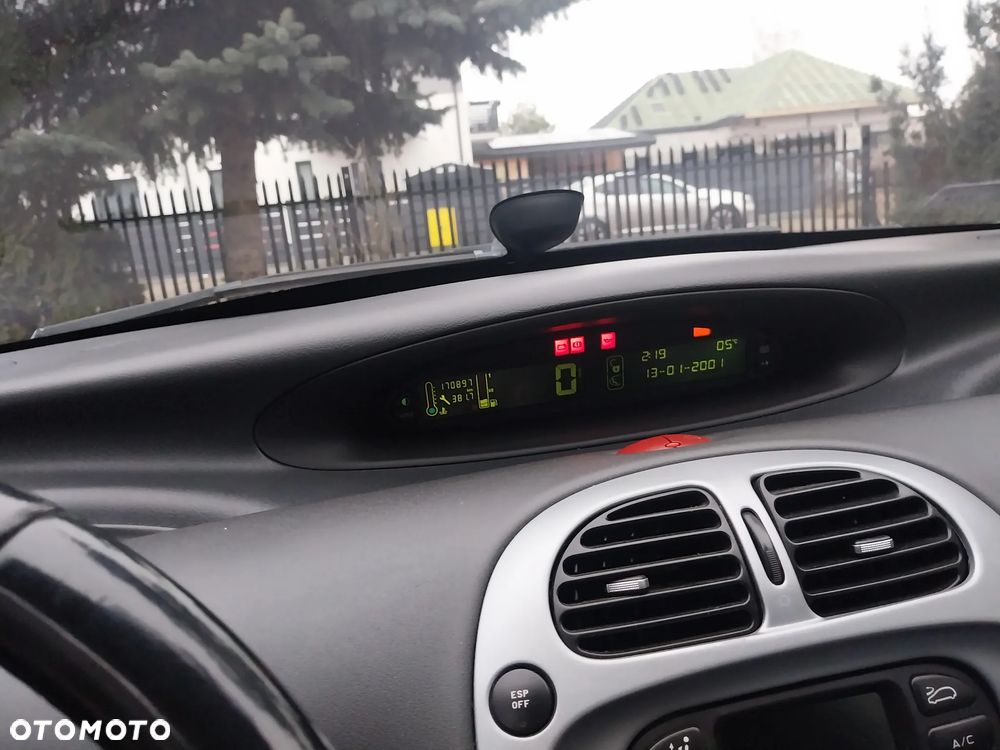 Citroën Xsara Picasso 1.6i 16V SX - 9