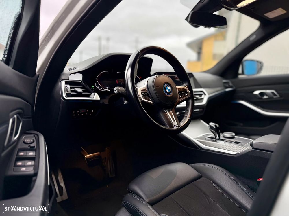 BMW 320 e Pack M Auto - 12