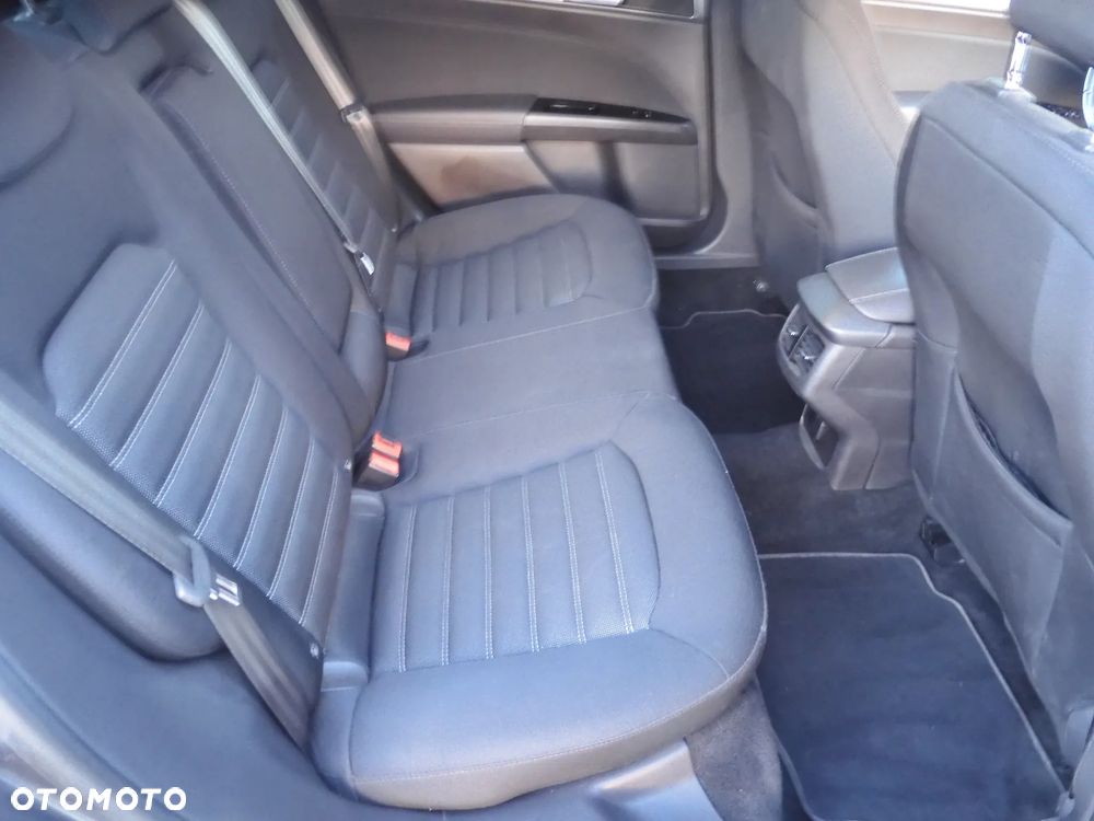 Ford Mondeo - 17