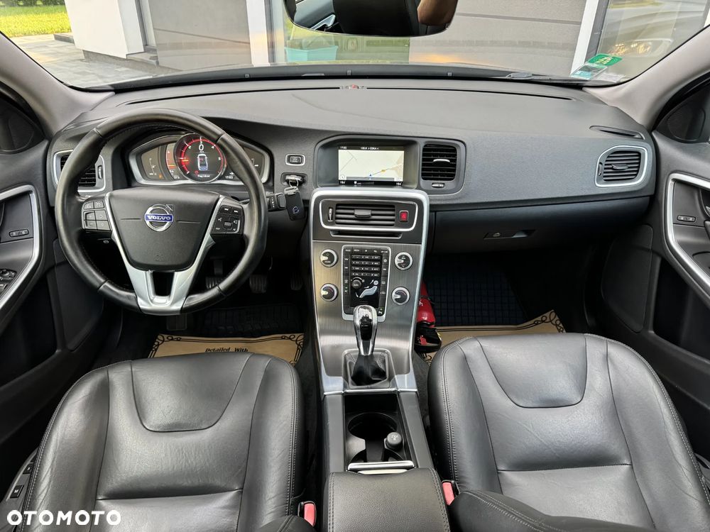 Volvo S60 D2 Summum - 7
