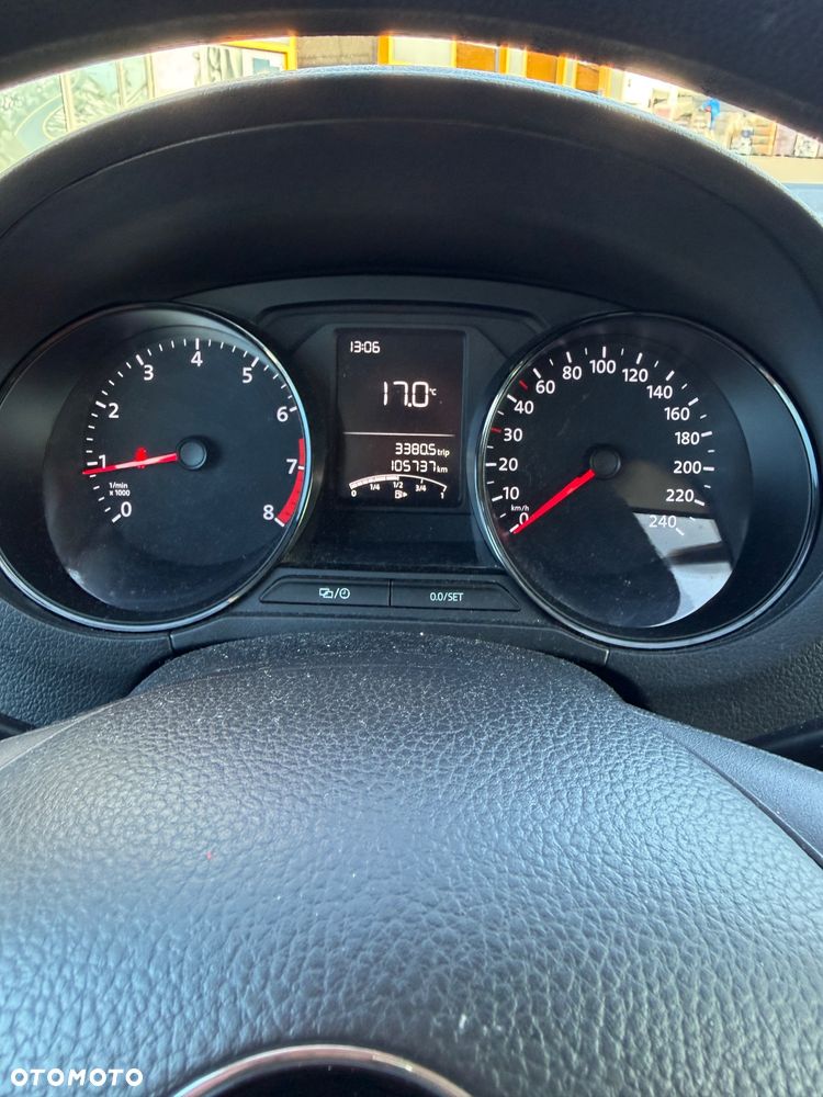 Volkswagen Polo 2016 photo 2