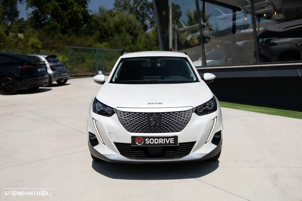 Peugeot e-2008 Allure - 4