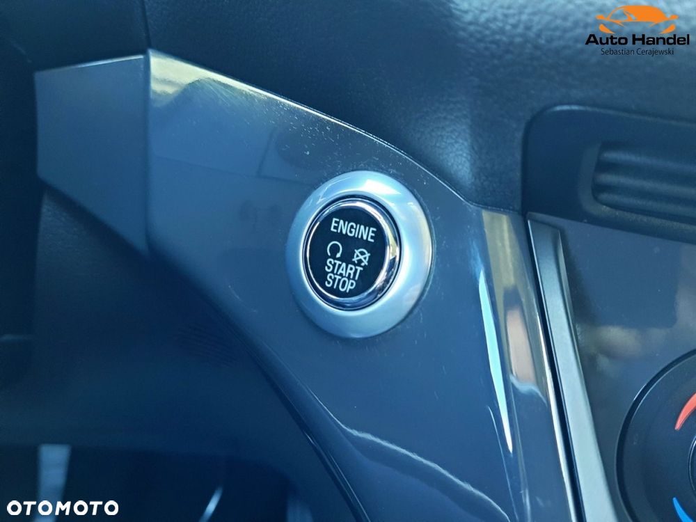 Ford Kuga 1.5 EcoBoost 2x4 Titanium - 28