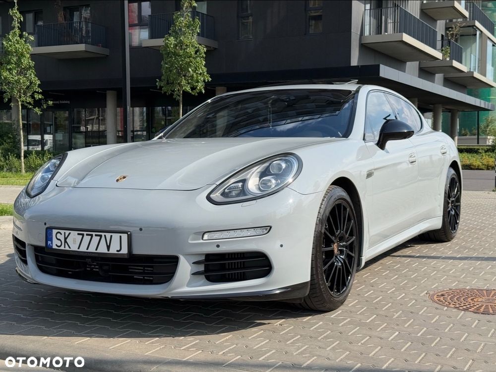 Porsche Panamera 4S PDK - 1