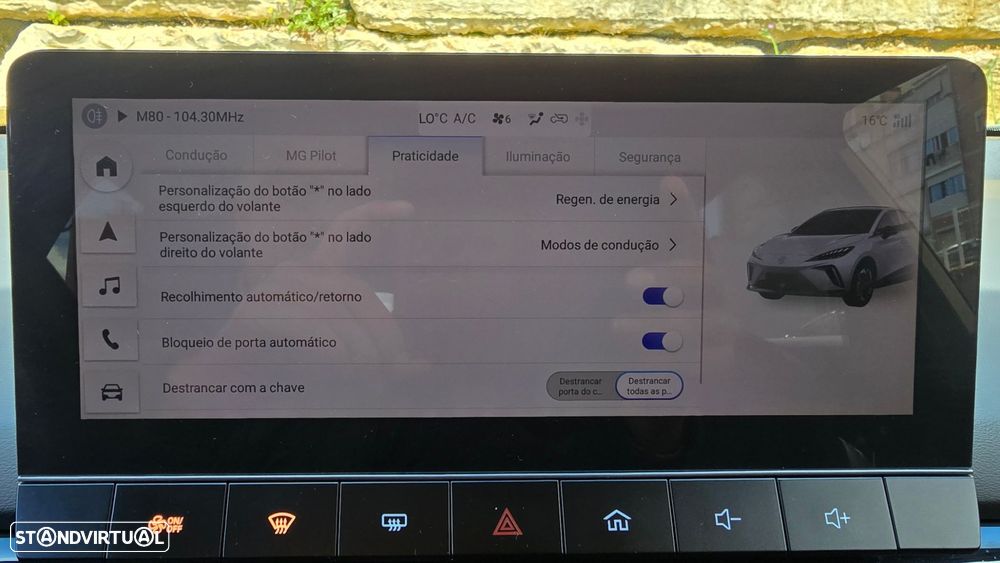 MG MG4 64 kWh Luxury - 28