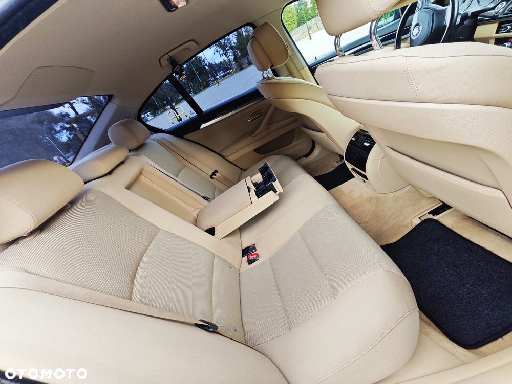 BMW Seria 5 - 25
