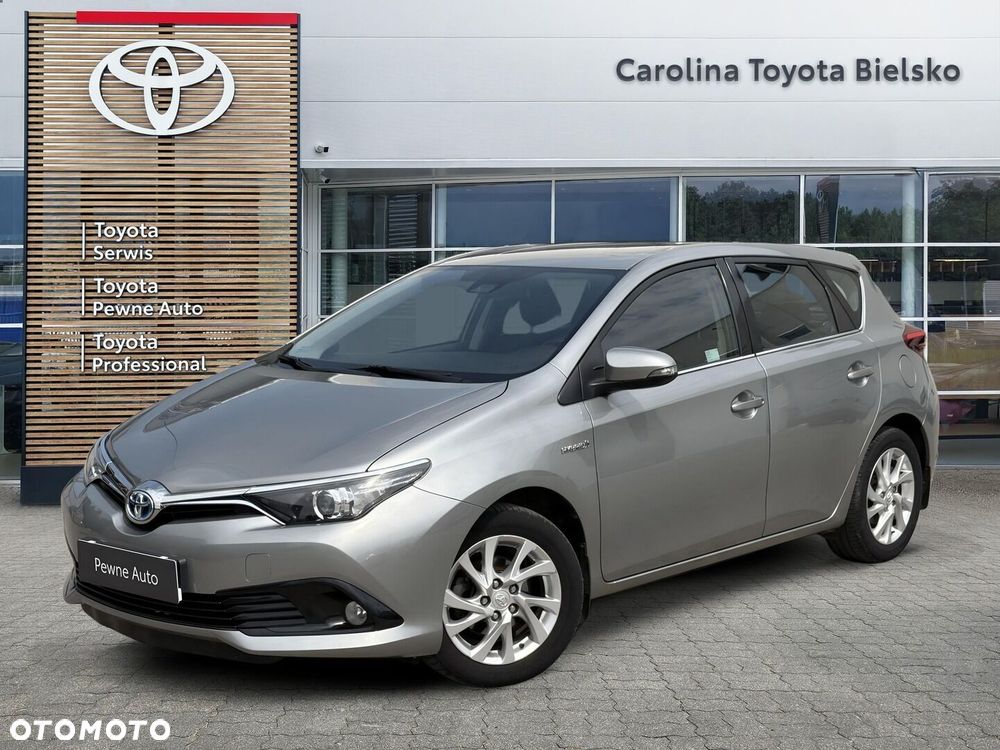 Toyota Auris - 1