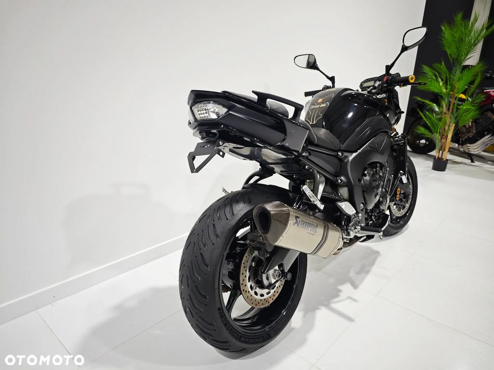 Yamaha FZ - 12