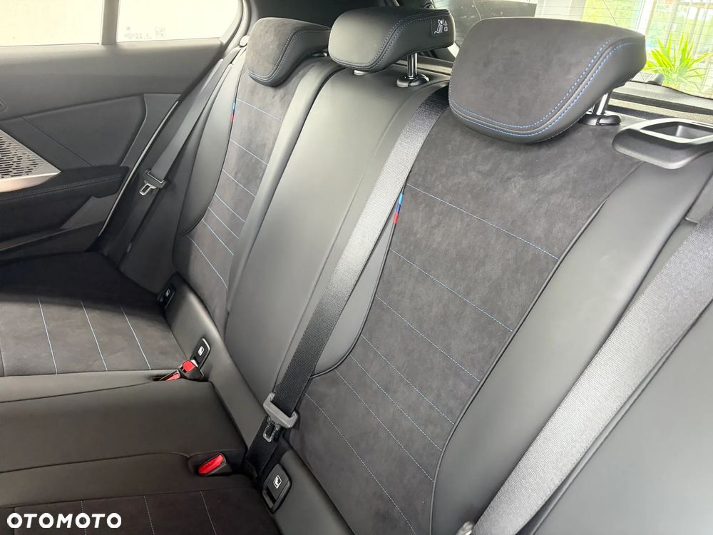 BMW Seria 1 - 16