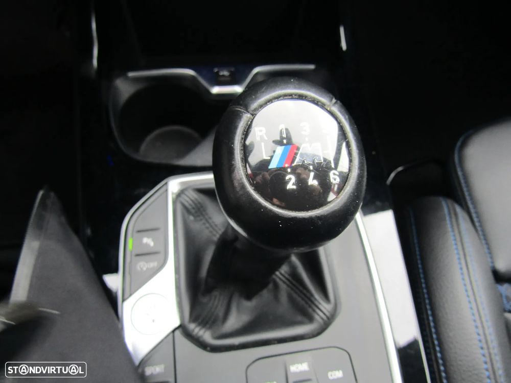 BMW 116 d Pack Desportivo M - 17