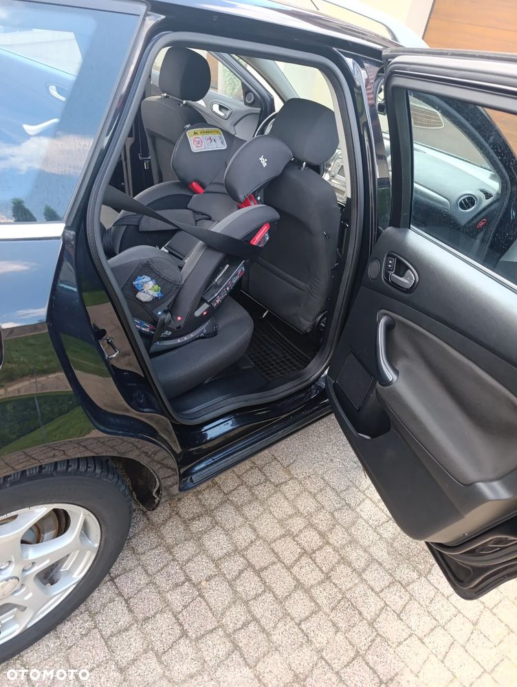 Ford Mondeo 2.0 TDCi Titanium - 25