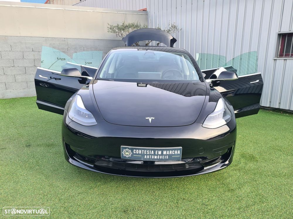 Tesla Model 3 - 14