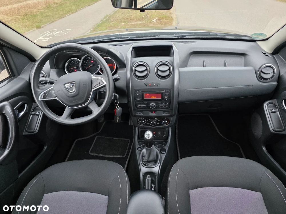 Dacia Duster 1.6 SCe Prestige - 28