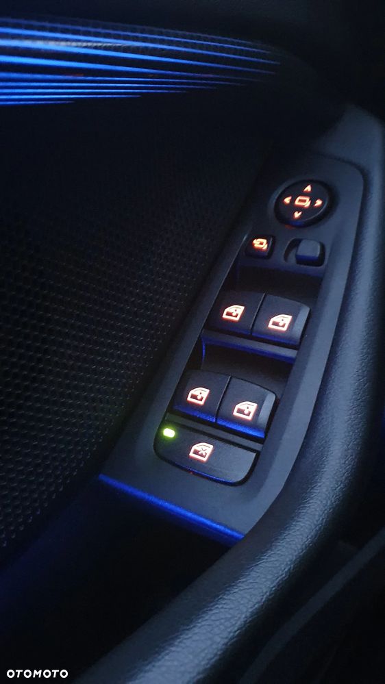 BMW Seria 1 118i Sport Line - 30